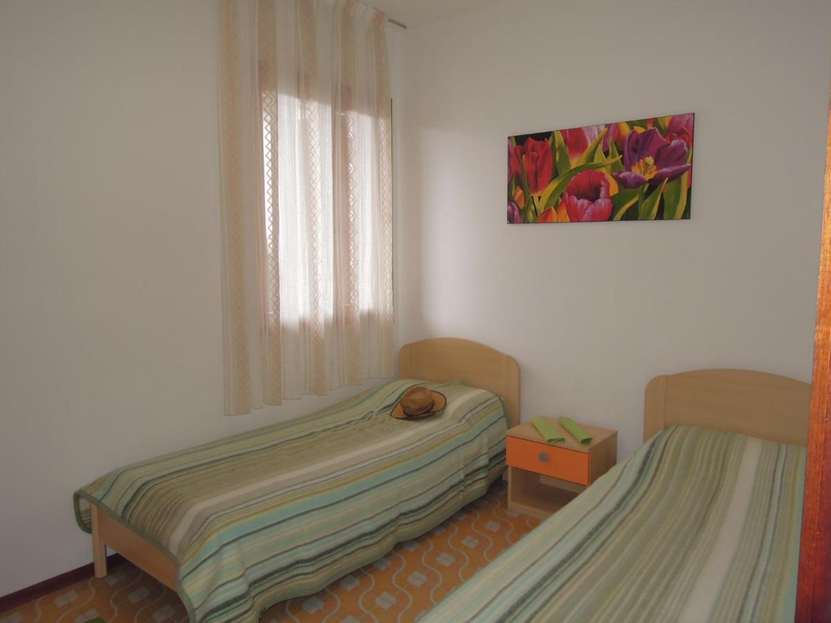 Villa Mery Bibione Bagian luar foto